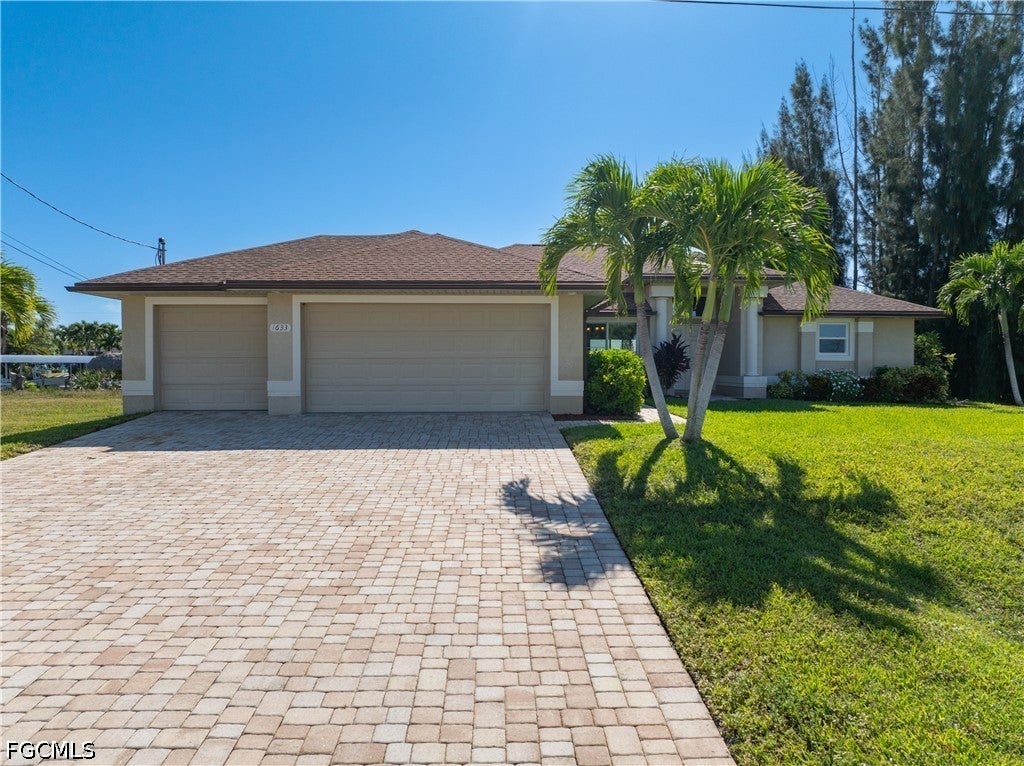 1633 NW 39 Ave, Cape Coral, FL 33993 photo