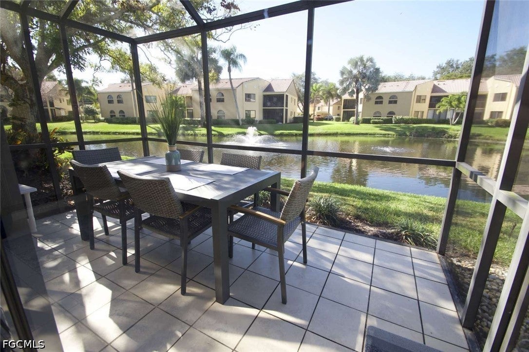 547 Beachwalk Cir, Naples, FL 34108 photo