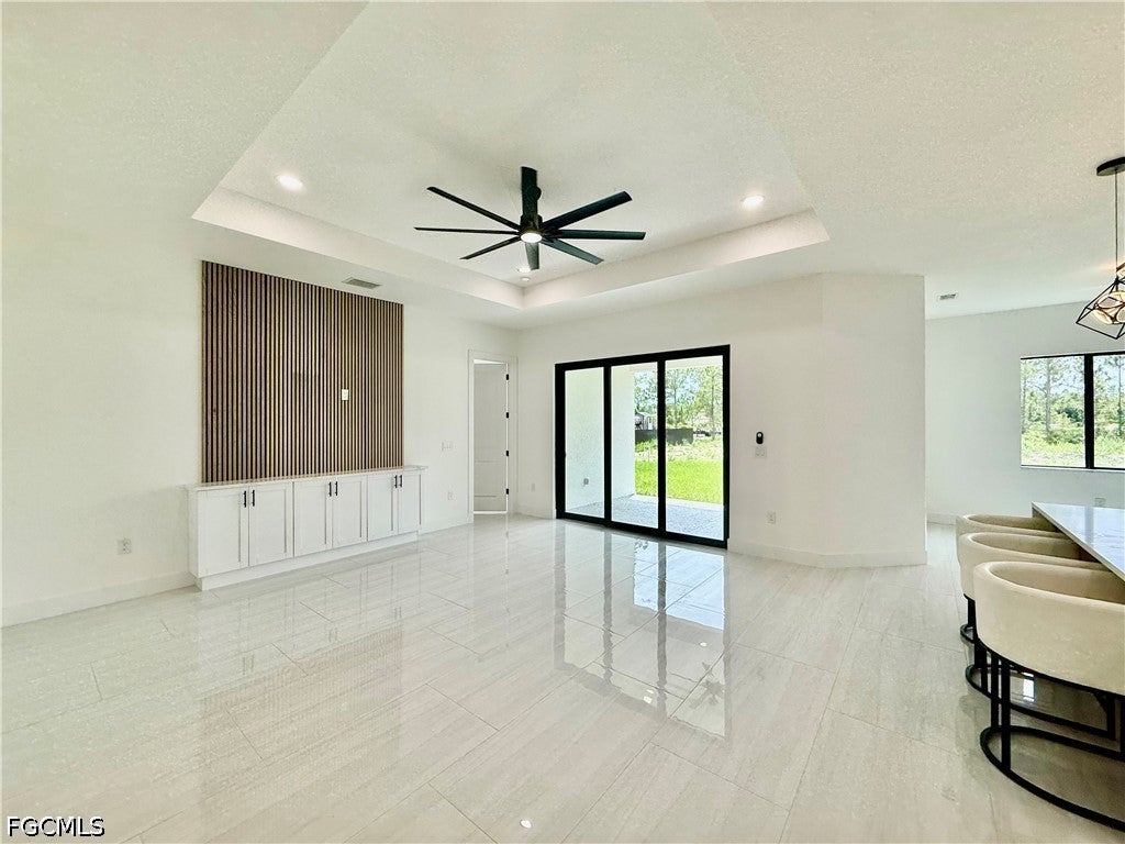 919 Hibiscus Ave, Lehigh Acres, FL 33972 photo