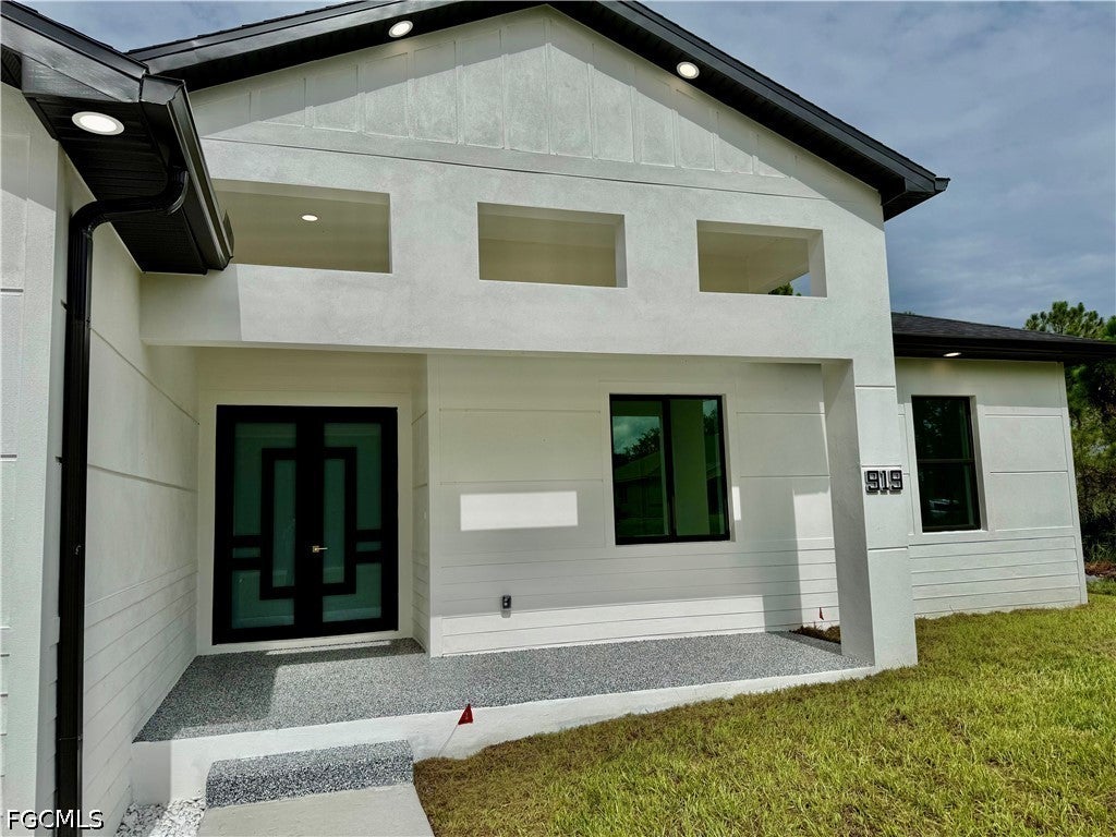 919 Hibiscus Ave, Lehigh Acres, FL 33972 photo