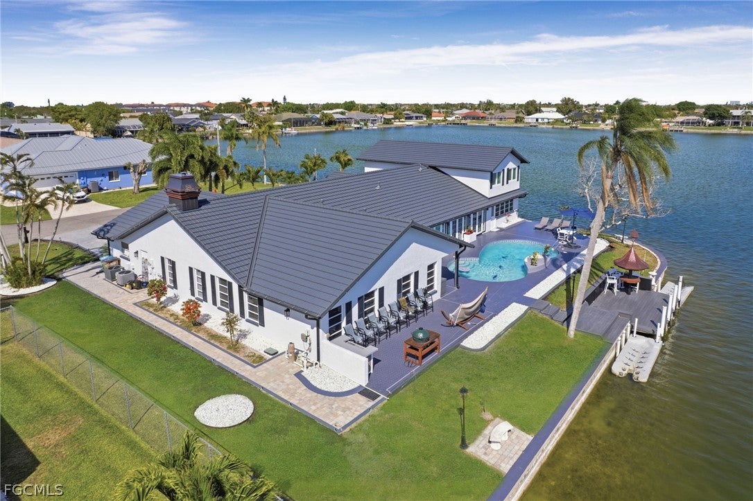 29 SE 10 Ave, Cape Coral, FL 33990 photo