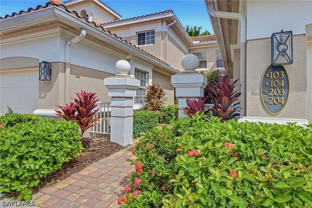 3965 Deer Crossing Ct, Naples, FL 34114