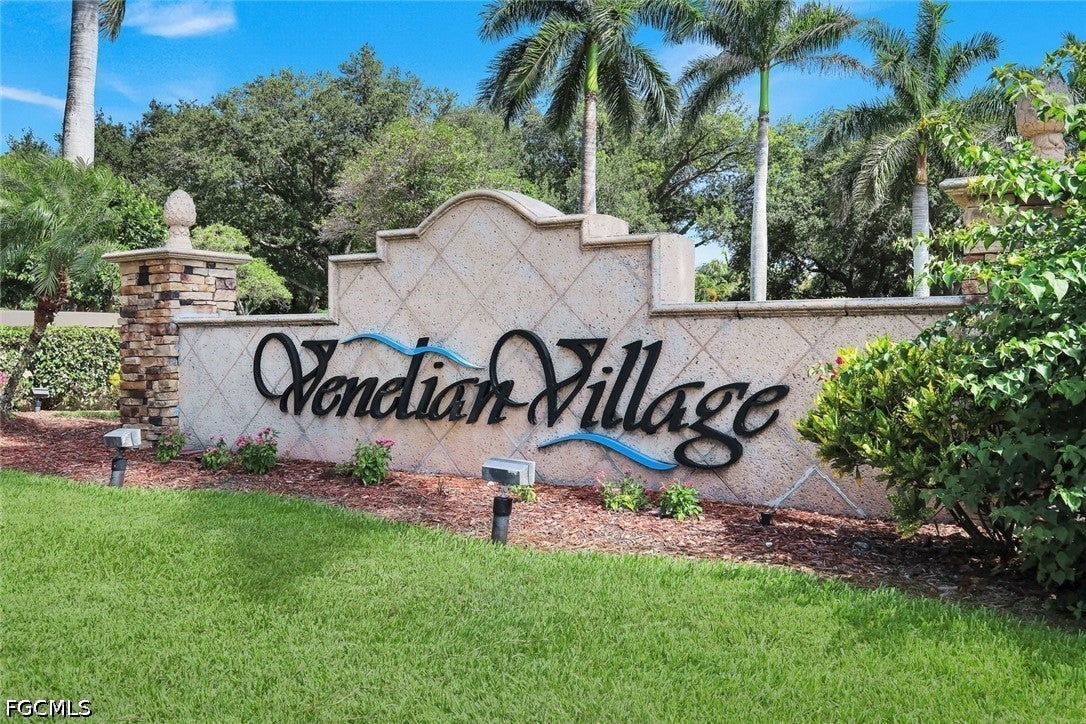 9830 Mar Largo Cir, Fort Myers, FL 33919 photo