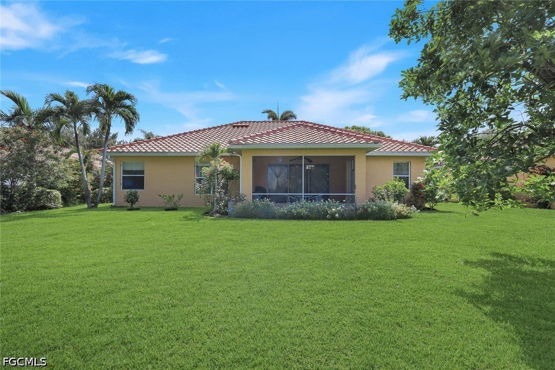 9830 Mar Largo Cir, Fort Myers, FL 33919 photo
