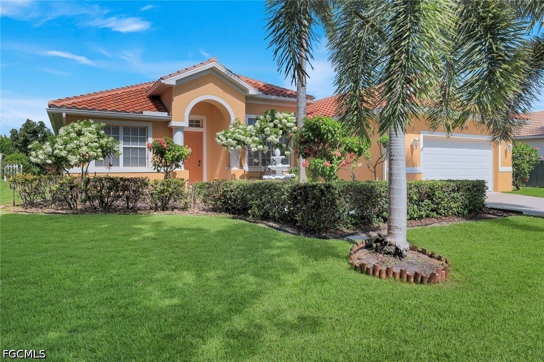 9830 Mar Largo Cir, Fort Myers, FL 33919 photo