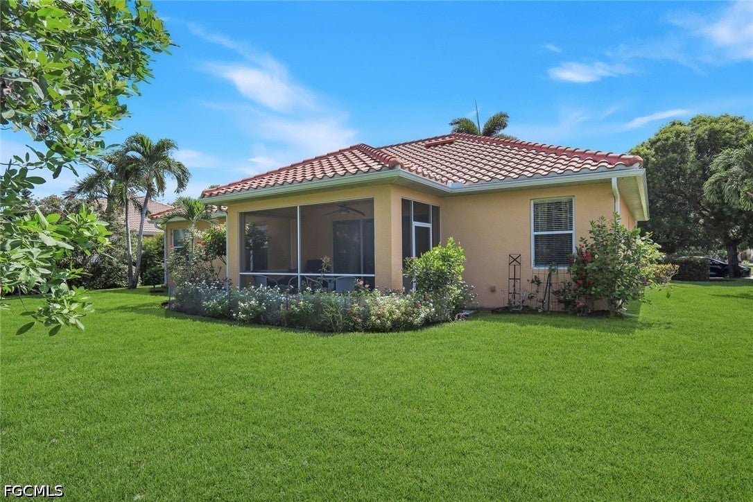9830 Mar Largo Cir, Fort Myers, FL 33919 photo