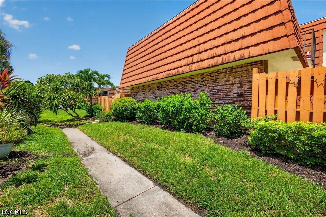 1448 Park Shore Circle 2, Fort Myers, FL 33901 photo