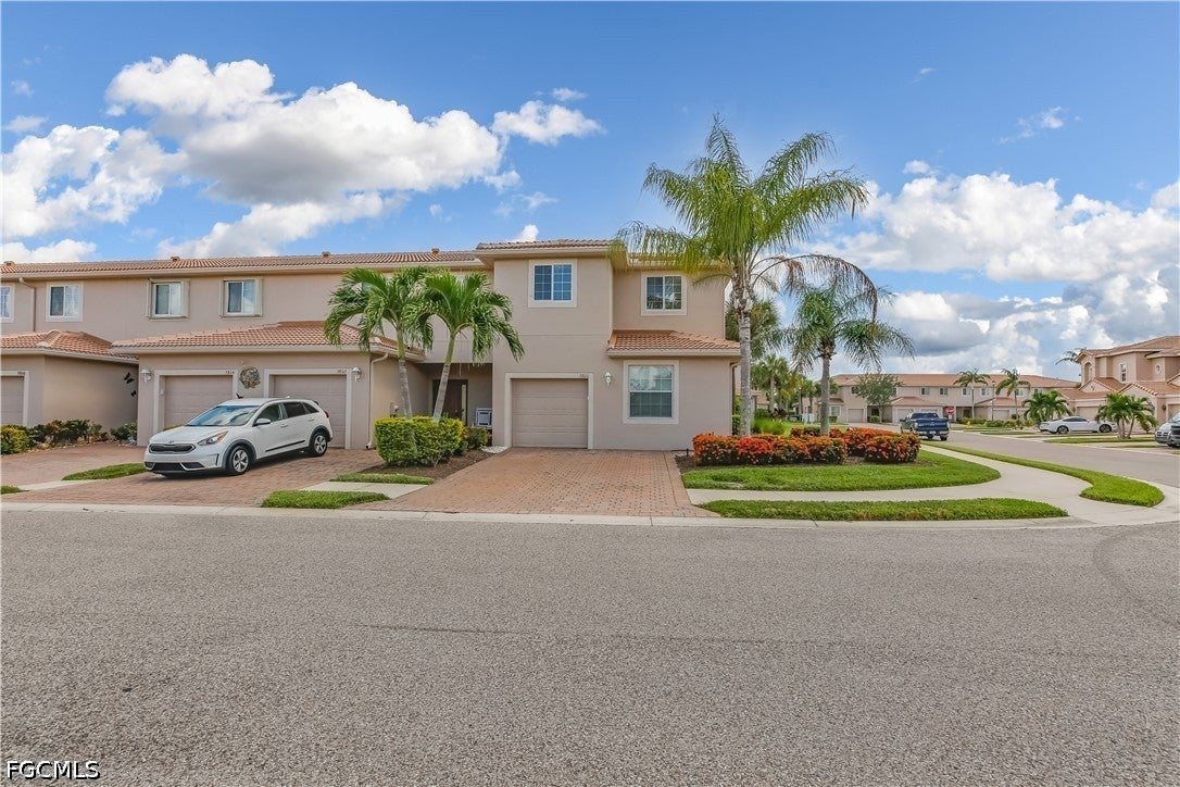 3800 Clearbrook Ln, Fort Myers, FL 33966