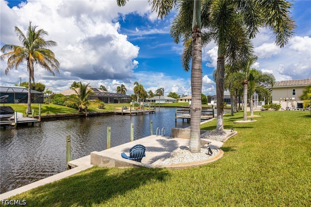 205 SW 37 Ln, Cape Coral, FL 33914 photo