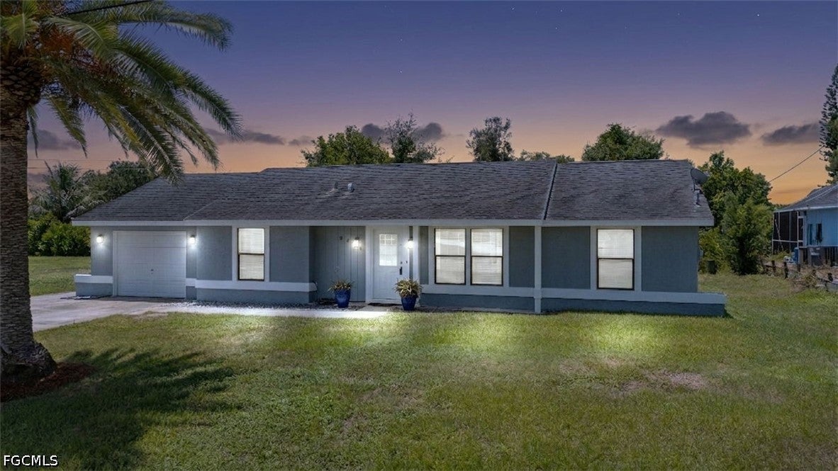 8484 Cypress Dr, Fort Myers, FL 33967 photo