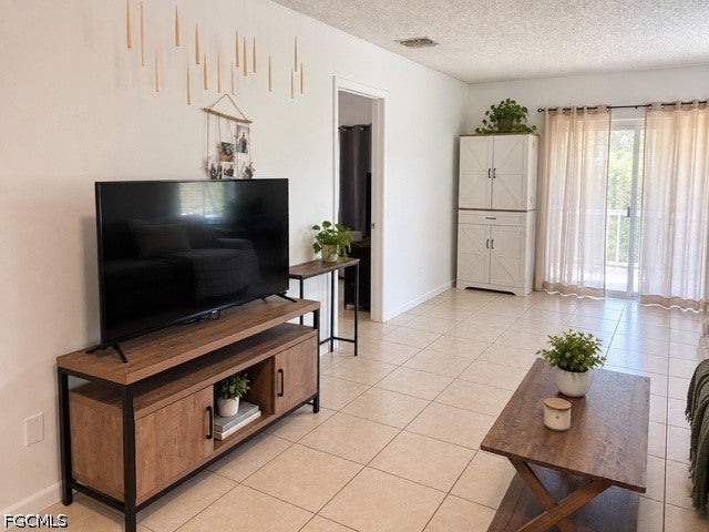 1017 SE 39 Terrace, Cape Coral, FL 33904 photo