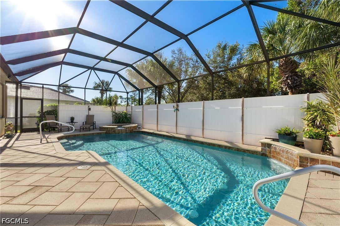 8872 King Henry Ct, Fort Myers, FL 33908 photo