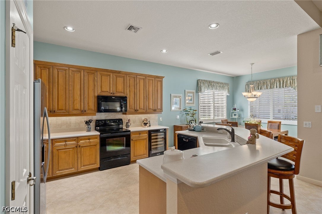 8872 King Henry Ct, Fort Myers, FL 33908 photo