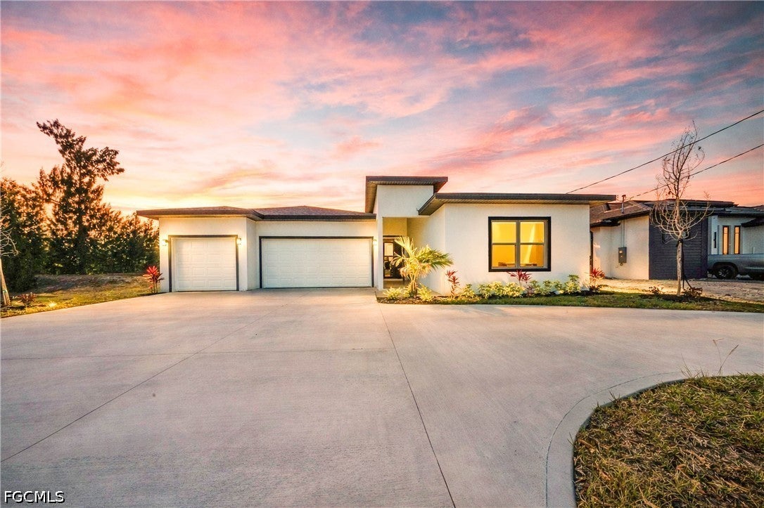 2324 20 Ave, Cape Coral, FL 33991