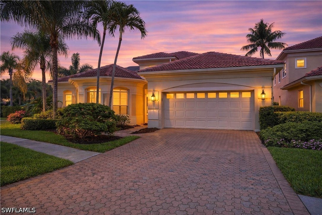 9227 Troon Lake Dr, Naples, FL 34109 photo