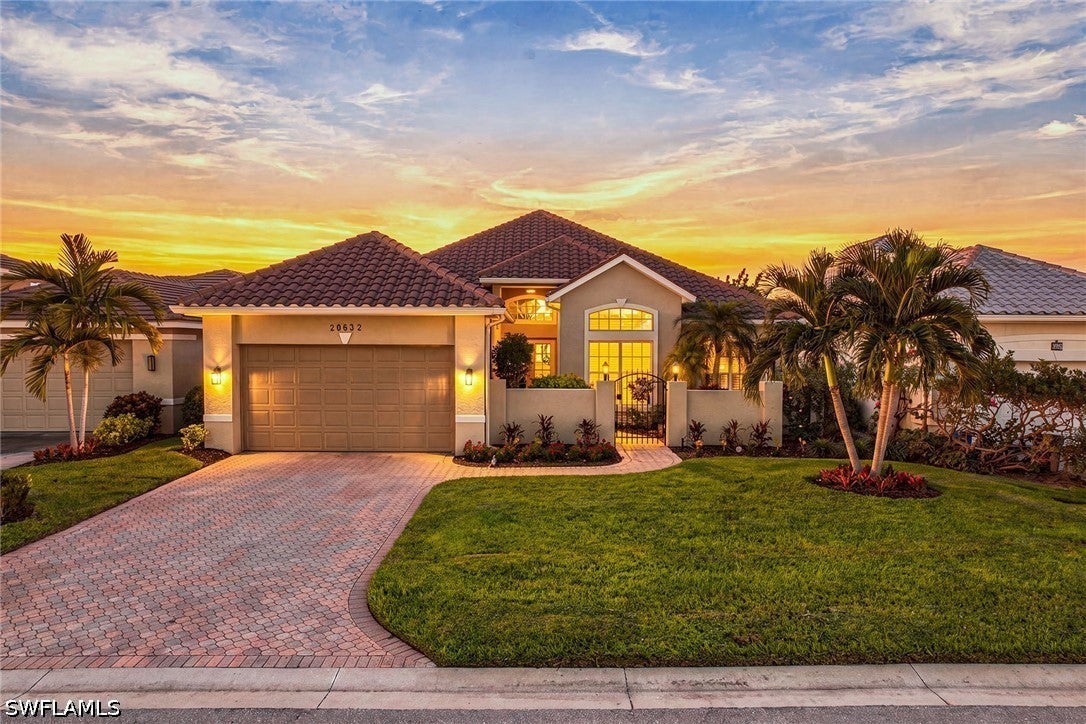 28522 Highgate Dr, Bonita Springs, FL 34135