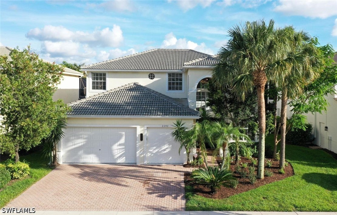 2292 Guadelupe Dr, Naples, FL 34119 photo