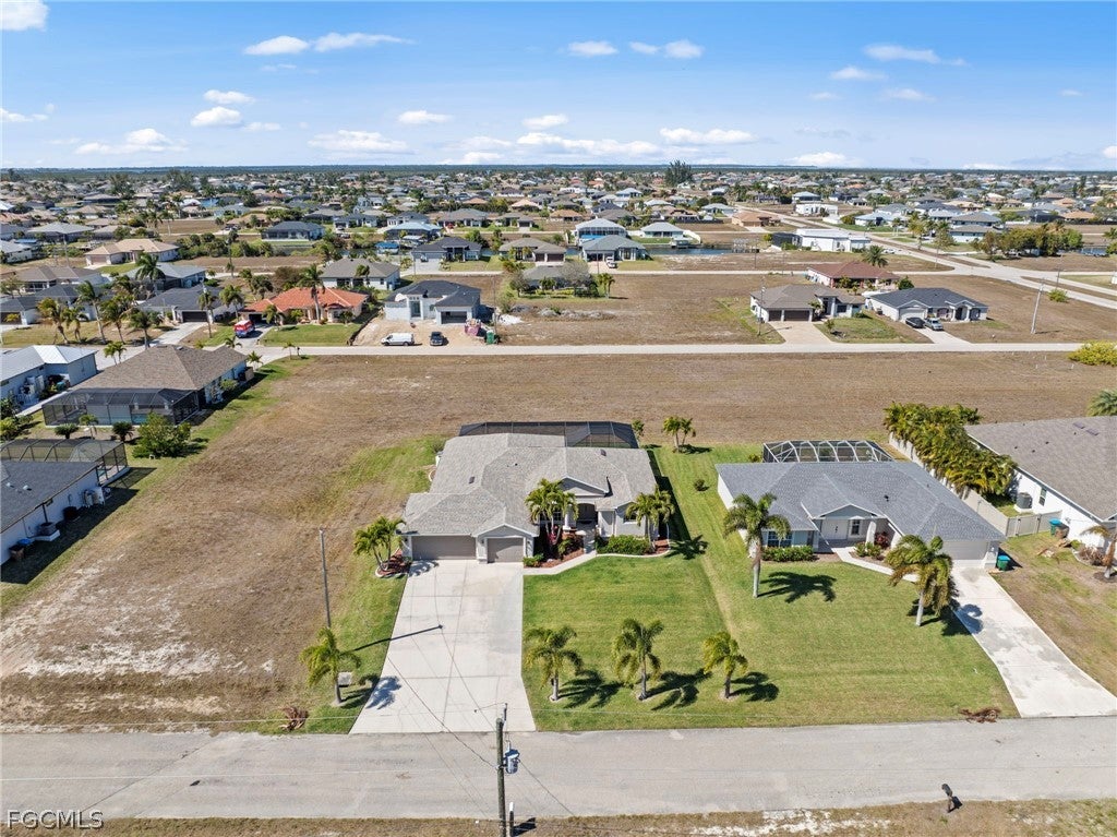1036 NW 33 Ave, Cape Coral, FL 33993 photo