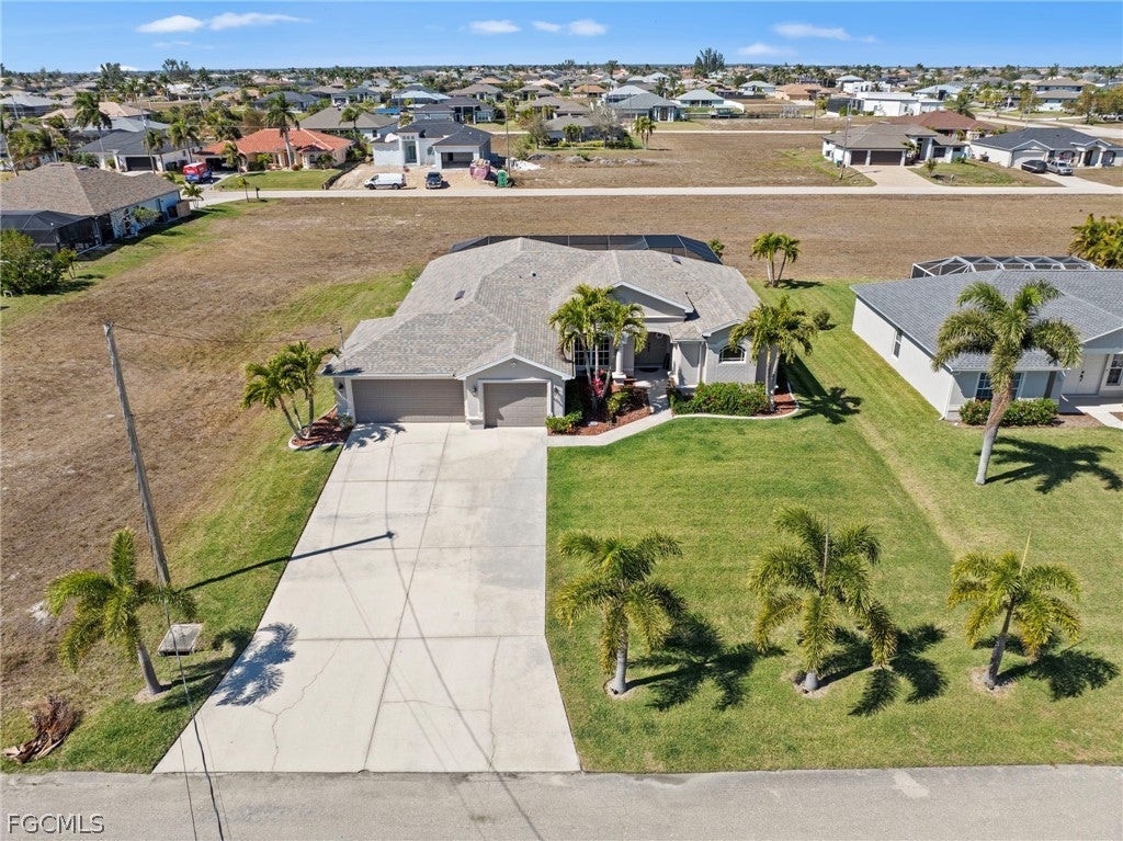 1036 NW 33 Ave, Cape Coral, FL 33993 photo