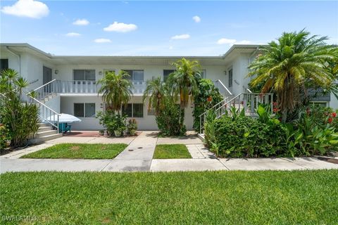 Condominium in Fort Myers FL 431 Van Buren Street #D3.jpg