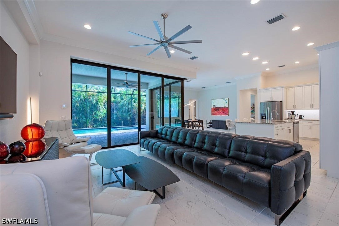 4199 11 Ave, Naples, FL 34116