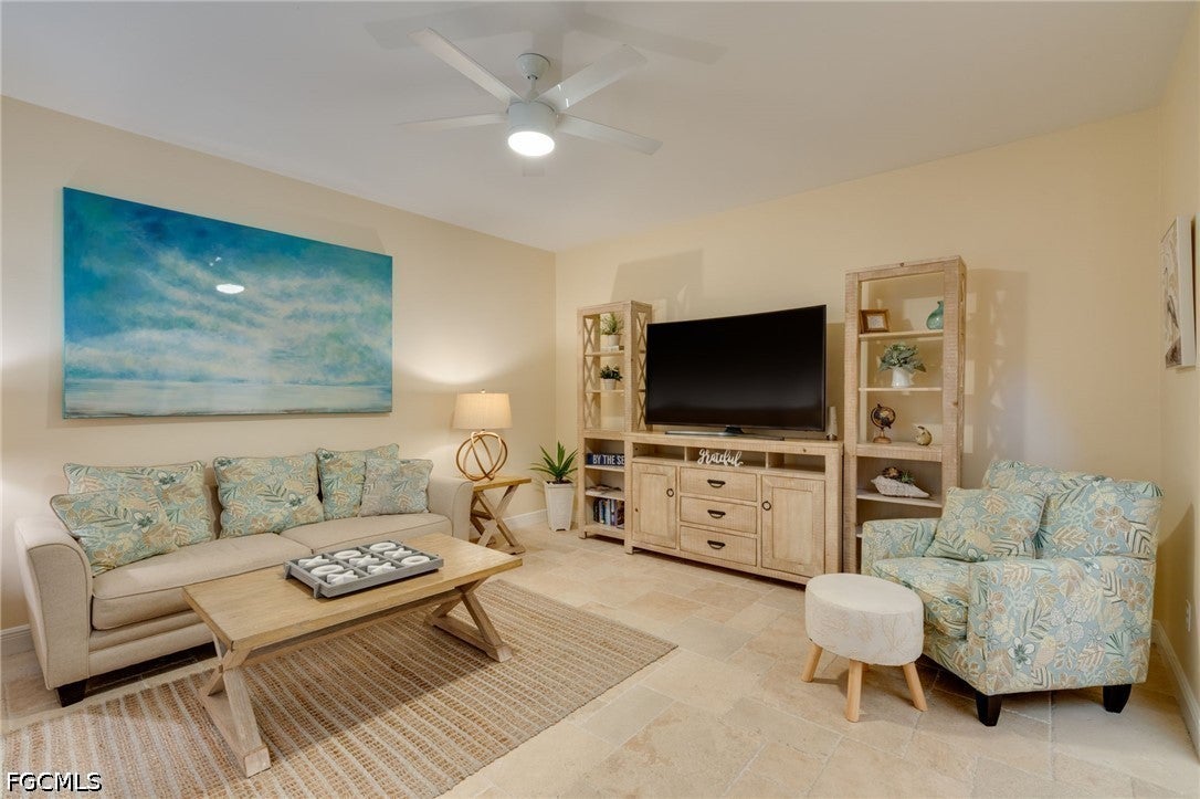 2021 SE 17 Pl, Cape Coral, FL 33990 photo