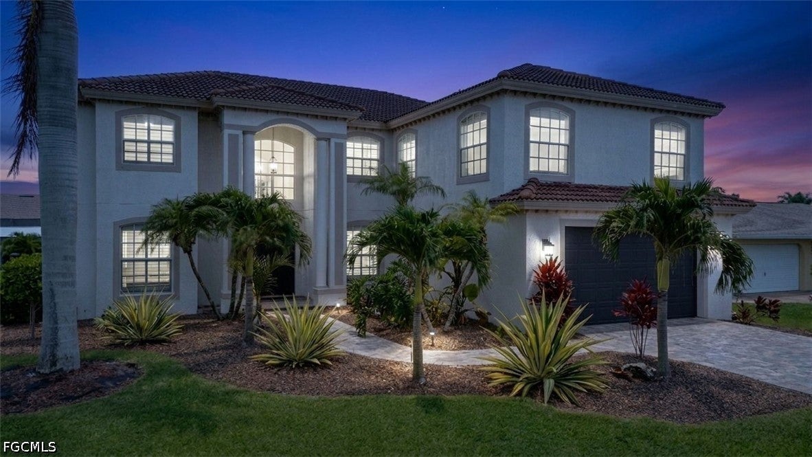 2021 SE 17 Pl, Cape Coral, FL 33990 photo