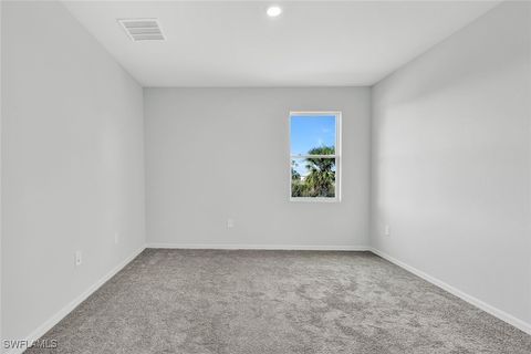 Single Family Residence in Cape Coral FL 1414 NE 6th Avenue 12.jpg