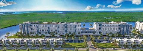 Single Family Residence in Cape Coral FL 1414 NE 6th Avenue 30.jpg