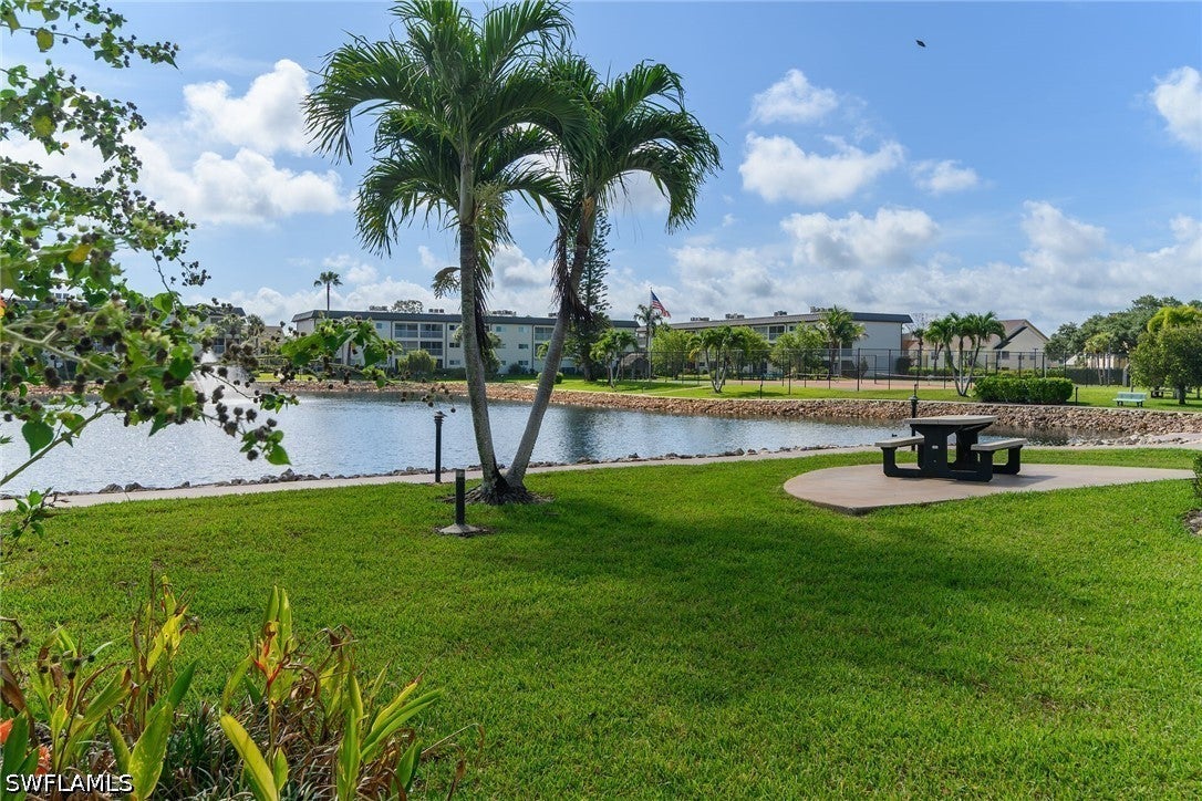 1000 Manatee Rd, Naples, FL 34114