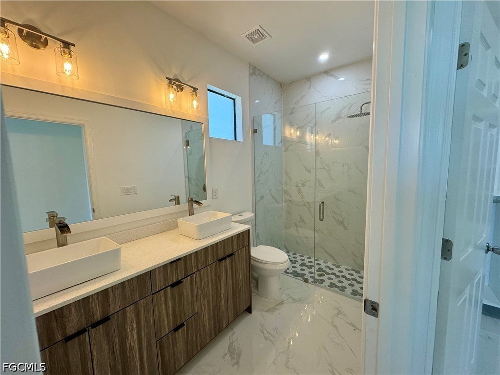 1208 NW 25 Pl, Cape Coral, FL 33993 photo