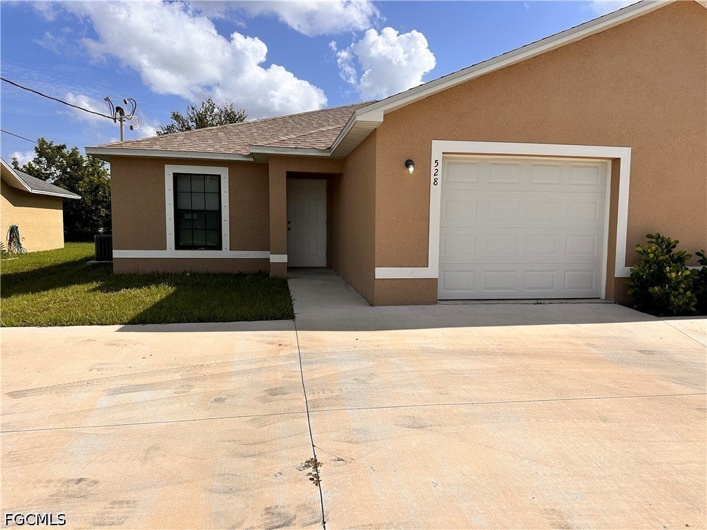 526 528 SE 4 Terrace, Cape Coral, FL 33990 photo