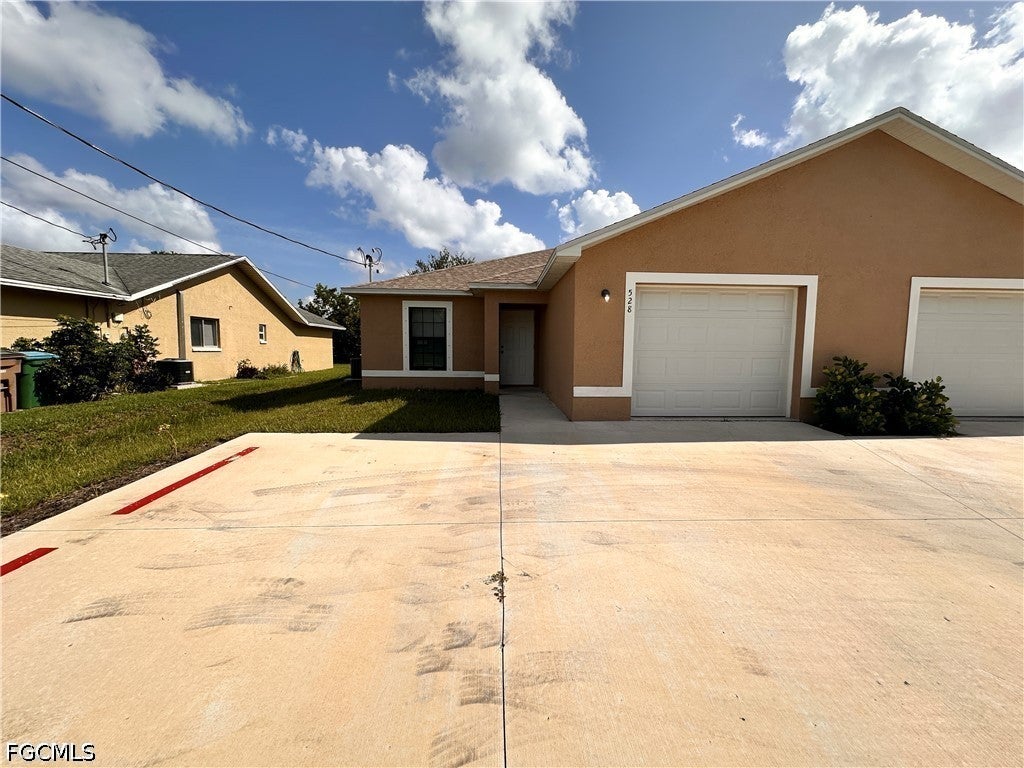 526 528 SE 4 Terrace, Cape Coral, FL 33990 photo