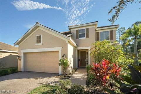 Single Family Residence in Alva FL 3268 Aralia Court.jpg