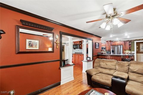 Single Family Residence in Lehigh Acres FL 201 Ivan Avenue 15.jpg