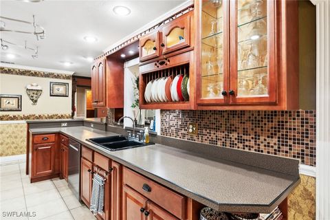 Single Family Residence in Lehigh Acres FL 201 Ivan Avenue 24.jpg