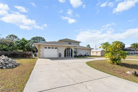 Single Family Residence in Lehigh Acres FL 201 Ivan Avenue 40.jpg