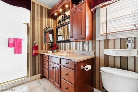Single Family Residence in Lehigh Acres FL 201 Ivan Avenue 38.jpg