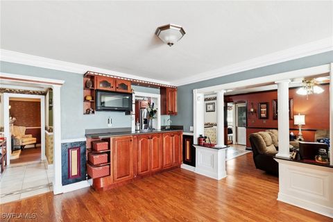 Single Family Residence in Lehigh Acres FL 201 Ivan Avenue 11.jpg