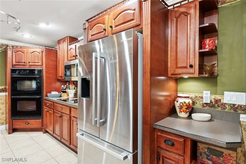 Single Family Residence in Lehigh Acres FL 201 Ivan Avenue 20.jpg