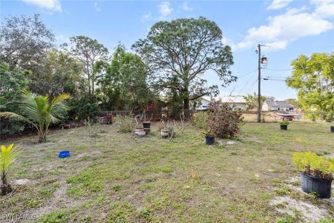 Single Family Residence in Lehigh Acres FL 201 Ivan Avenue 45.jpg