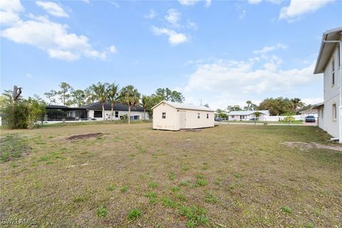 Single Family Residence in Lehigh Acres FL 201 Ivan Avenue 48.jpg