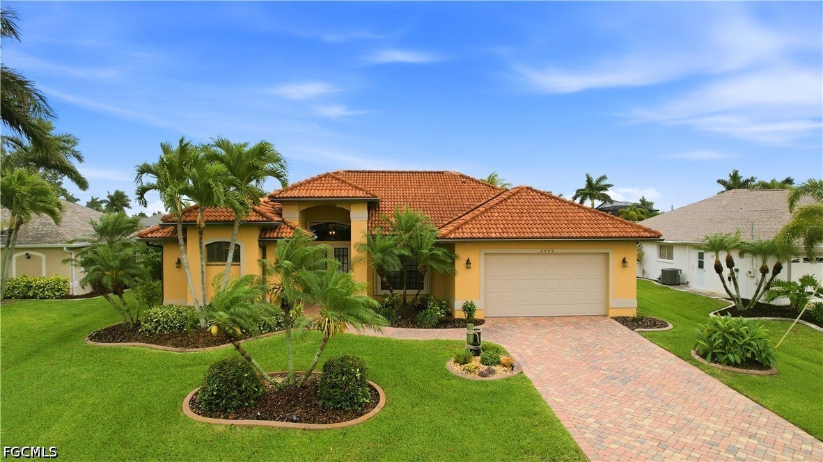 2400 SW 39 Terrace, Cape Coral, FL 33914 photo