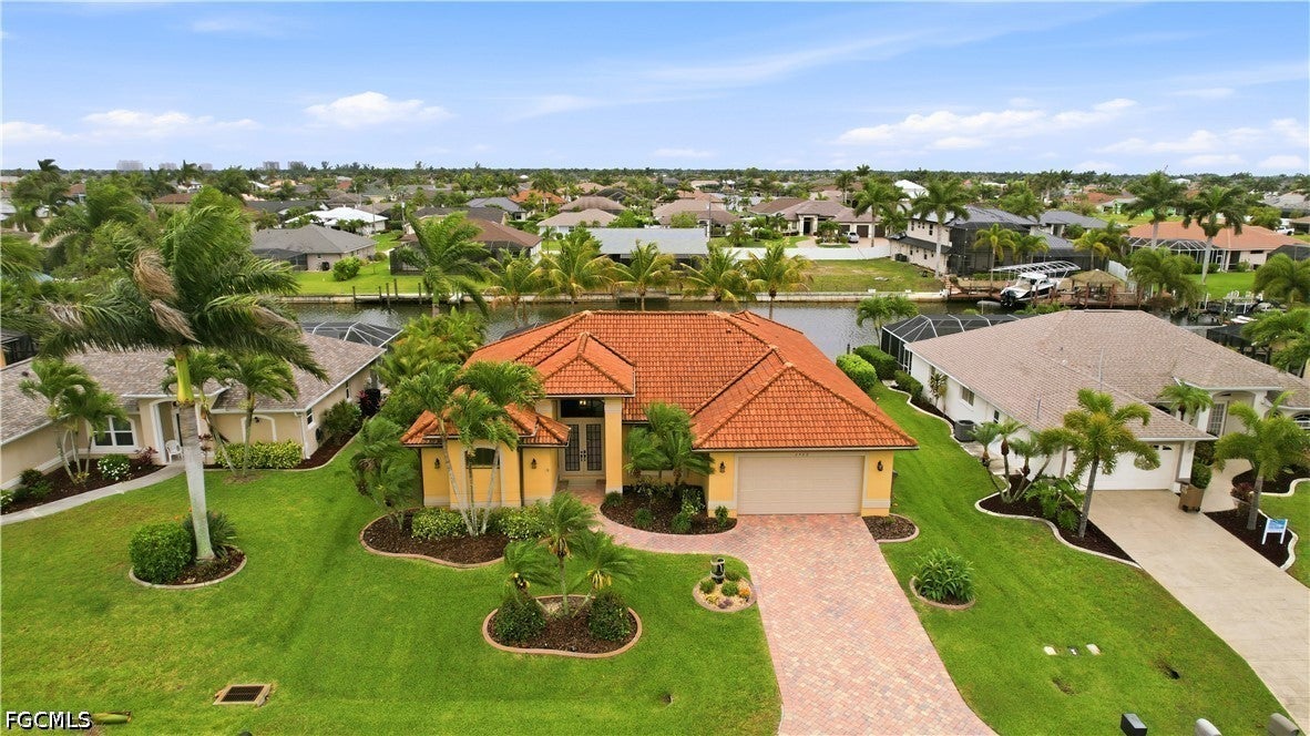 2400 SW 39 Terrace, Cape Coral, FL 33914 photo