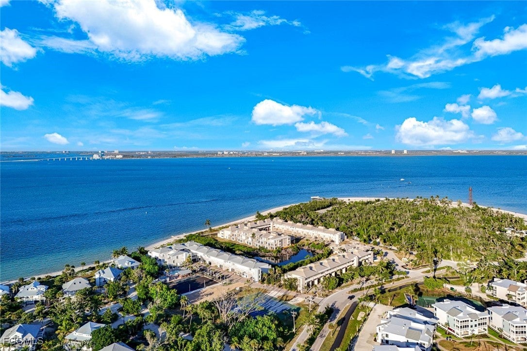 200 Periwinkle Way, Sanibel, FL 33957