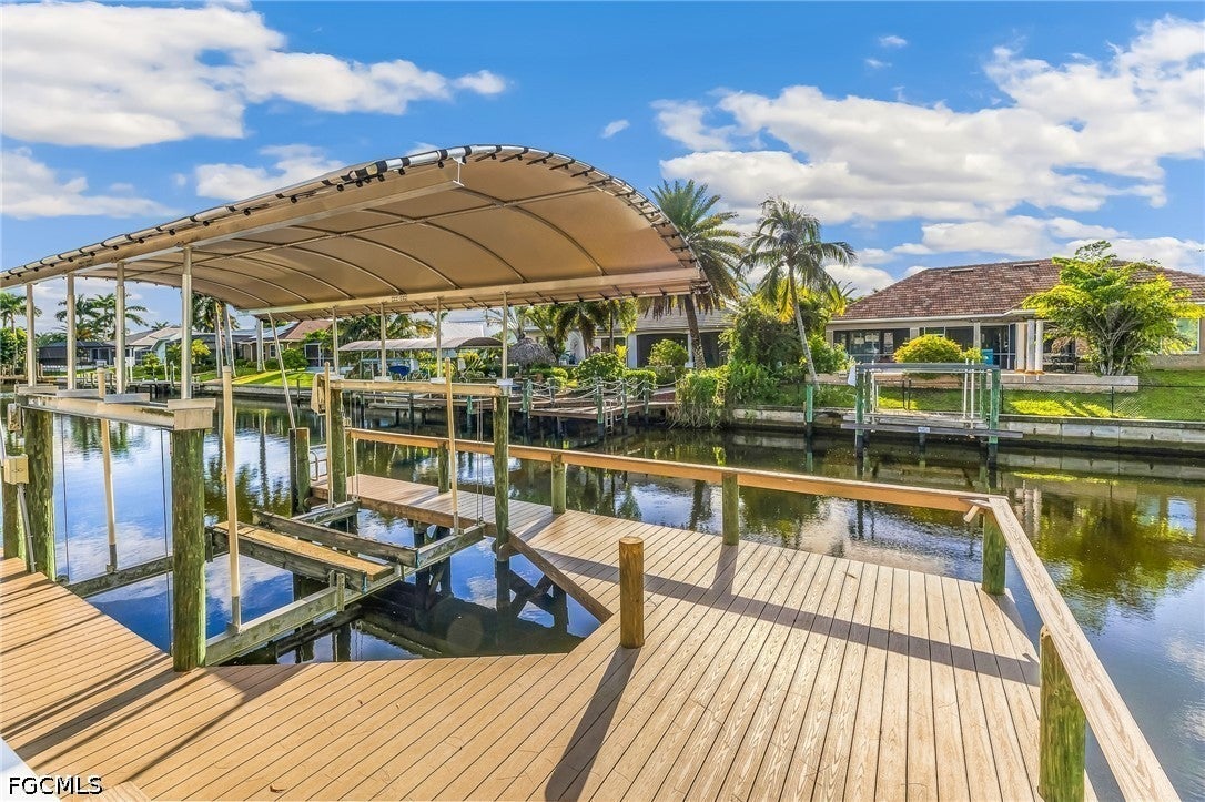 3810 SW 19 Pl, Cape Coral, FL 33914 photo