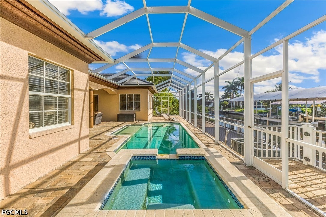 3810 SW 19 Pl, Cape Coral, FL 33914 photo