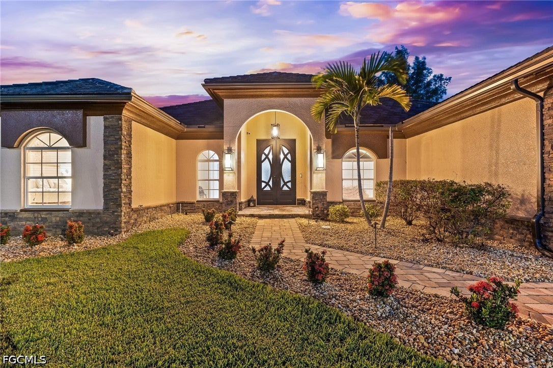 3810 SW 19 Pl, Cape Coral, FL 33914 photo