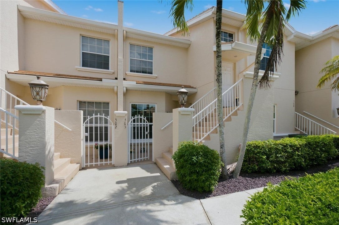 6305 Wilshire Pines Cir, Naples, FL 34109