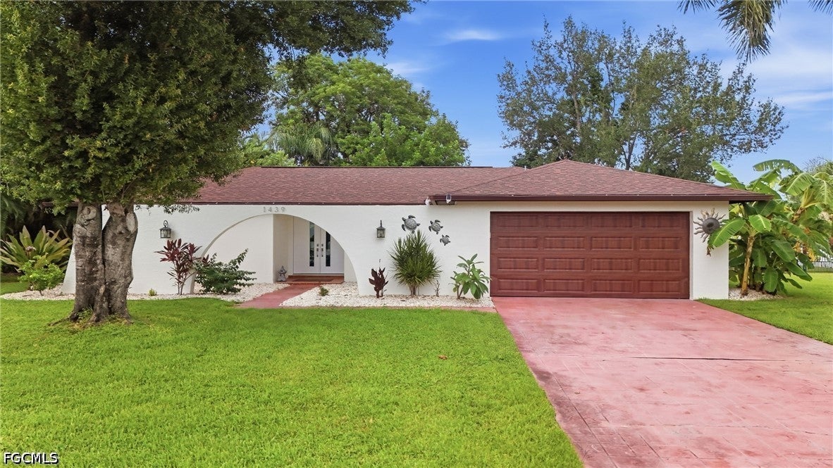 1439 Claret Ct, Fort Myers, FL 33919 photo